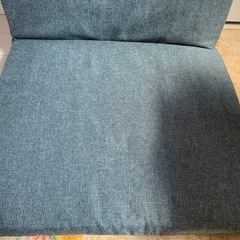 ほぼ未使用の大きめのリクライニング 
座椅子の画像