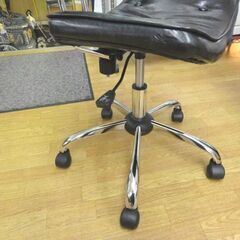 デスクチェア キャスター付き 昇降可能 幅60cm 奥行60cm 高さ79～86cm 回転椅子 学習イス ワークチェア 椅子 イス ブラック 札幌 西岡店の画像