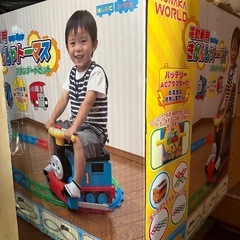 トーマス　室内乗り物　電車の画像