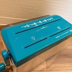 手動シュレッダーHS-KRM2TKの画像