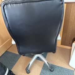 オフィスチェアの画像