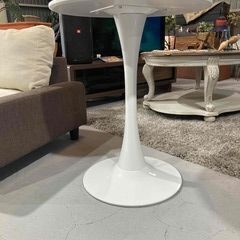 E19★センターテーブル★カフェテーブル コーヒーテーブル W60cm H74.5cm ホワイト インテリア ディスプレイの画像