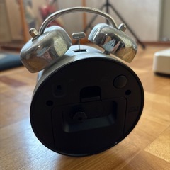 目覚まし時計　電池プレゼントの画像