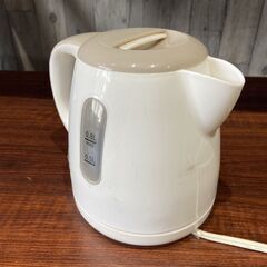 美品 電気ケトル 0.8L ポットの画像