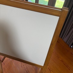 IKEA お絵描き用イーゼル　ホワイトボード　黒板　看板の画像