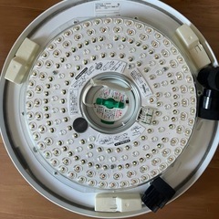 リモコン付きLEDシーリングライトの画像