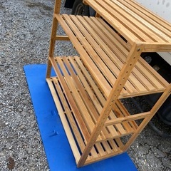 木製ラックの画像