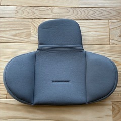 新品未使用チャイルドシートクッションの画像