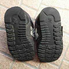 子供靴　16.0cm ニューバランス　黒の画像