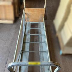 折りたたみ椅子専用台車の画像