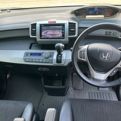 ホンダ HONDA フリード ハイブリッド 平成28年式 中古車 の画像
