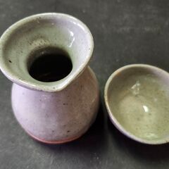 大谷美奈子・作　陶器　酒器セット　徳利　ぐい吞み　戎様のようなスタイルがユニークの画像