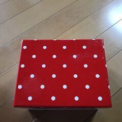 ペアカップ、皿セットの画像