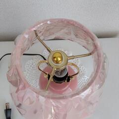 テーブルランプ　ライトの画像