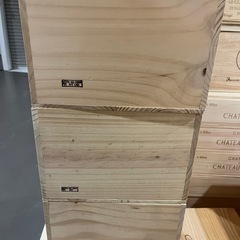 美品・レア木箱　1箱500円の画像