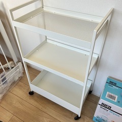⭐無料⭐ 移動式ワゴン 白の画像
