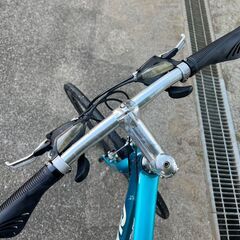 giant escape クロスバイクの画像