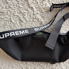 supreme ウエストポーチの画像