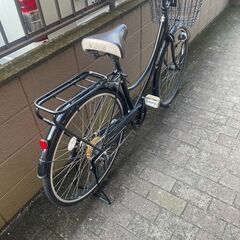 リサイクルショップどりーむ荒田店　No446 自転車　シティサイクル　タイヤ前後交換済み　SUBCREW　２７インチ　ギア切り替え６段変速　LEDオートライト付き　人気の黒♪　乗りやすいママチャリ♪の画像