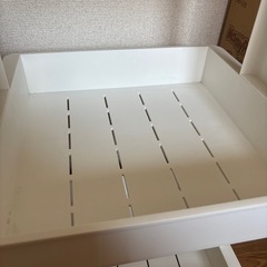 キャスター付きワゴン　白　オムツストッカー　収納　カートの画像