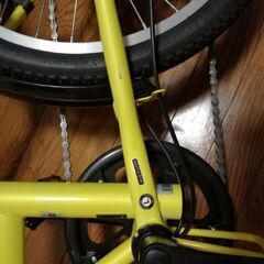 20インチ　6段変速　折りたたみ自転車の画像