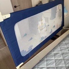 テレビボード、机、ベビーガード
の画像