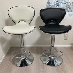 カウンターチェア×2の画像