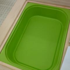 IKEA　ローテーブル　プラケース収納付きの画像