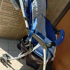 B型ベビーカーの画像