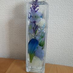 ハンドメイドハーバリウムの画像