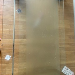 ガラステーブルの画像