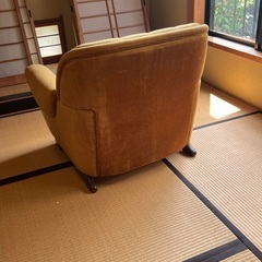 1人がけレトロ？ソファ　無料　あげます　期間限定の画像