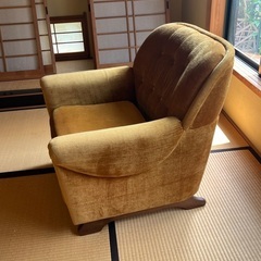 1人がけレトロ？ソファ　無料　あげます　期間限定の画像