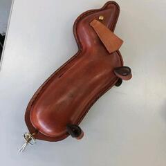 0819-321 レザー　犬型小物入れ　貯金箱の画像