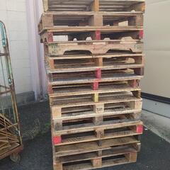 中古木製パレットの画像