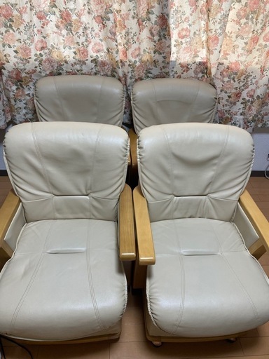 キャスター付きチェア×4脚