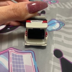 トミカ アルファードの画像