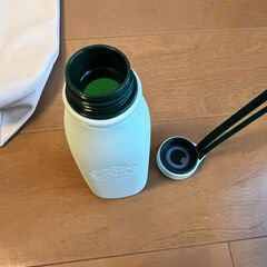 スターバックス限定セット★レア折りたたみボトル473ml＆非売品リワードバッグ(38×13.5×42cm)｜いずれもほぼ未使用の画像
