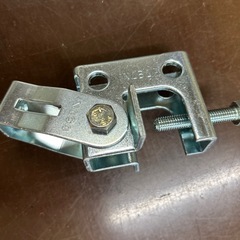 ボルト吊り金具の画像