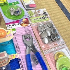 手芸用品いろいろの画像