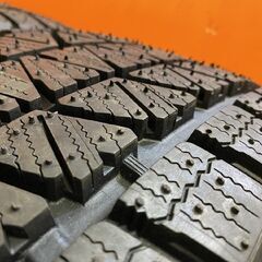 タイヤ新品 BS DM-V3 スタッドレス 265/60R18 新車外し トヨタ ハイラックスGRスポーツ GUN125 純正ホイール 7.5J6HPCD139.7+30 (VTY982MS)の画像