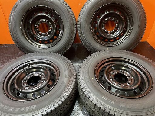 【BS BLIZZAK VL10 195/80R15 107/105N LT】スタッドレス【トヨタ ハイエース純正ホイール 15インチ 6J6HPCD139.7+35】2022 バリ溝(KTN465)