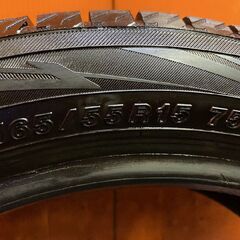 YOKOHAMA ice GUARD iG70 165/55R15 15インチ スタッドレス 1本 22年製 バリ溝 ピクシスジョイ N-BOX タント サクラ スペーシア等 (KTF322)の画像