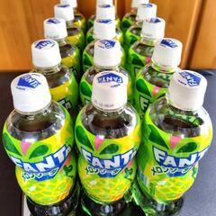 ファンタ メロンソーダ 500ml ペットボトル 15本の画像
