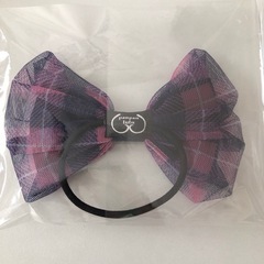 【新品未使用】シースルーリボン ヘアゴム パール、花びら入り　パープル系カラーの画像