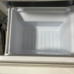 SHARP冷蔵庫の画像