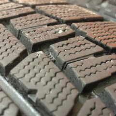 DUNLOP WINTER MAXX WM02 215/60R17 17インチ スタッドレス 4本 21年製 バリ溝 アルファード ヴェルファイア カムリ レクサスUX等 (KTO469)の画像