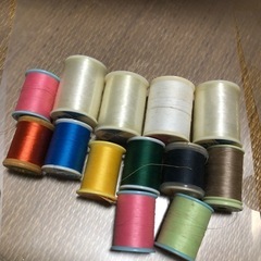 糸、ミシン糸　刺繍糸　ゴム紐　裾上げテープ　　の画像