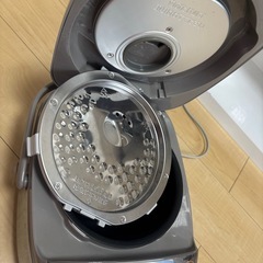 象印　炊飯器　3号炊きの画像