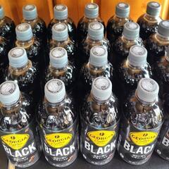 ジョージア ブラック 500ml 23本の画像